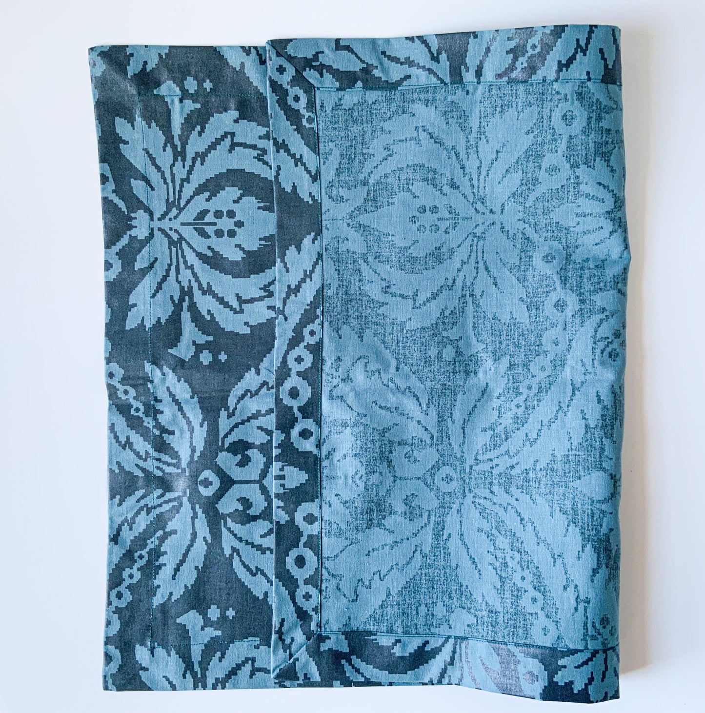PLACEMAT Damask Navy