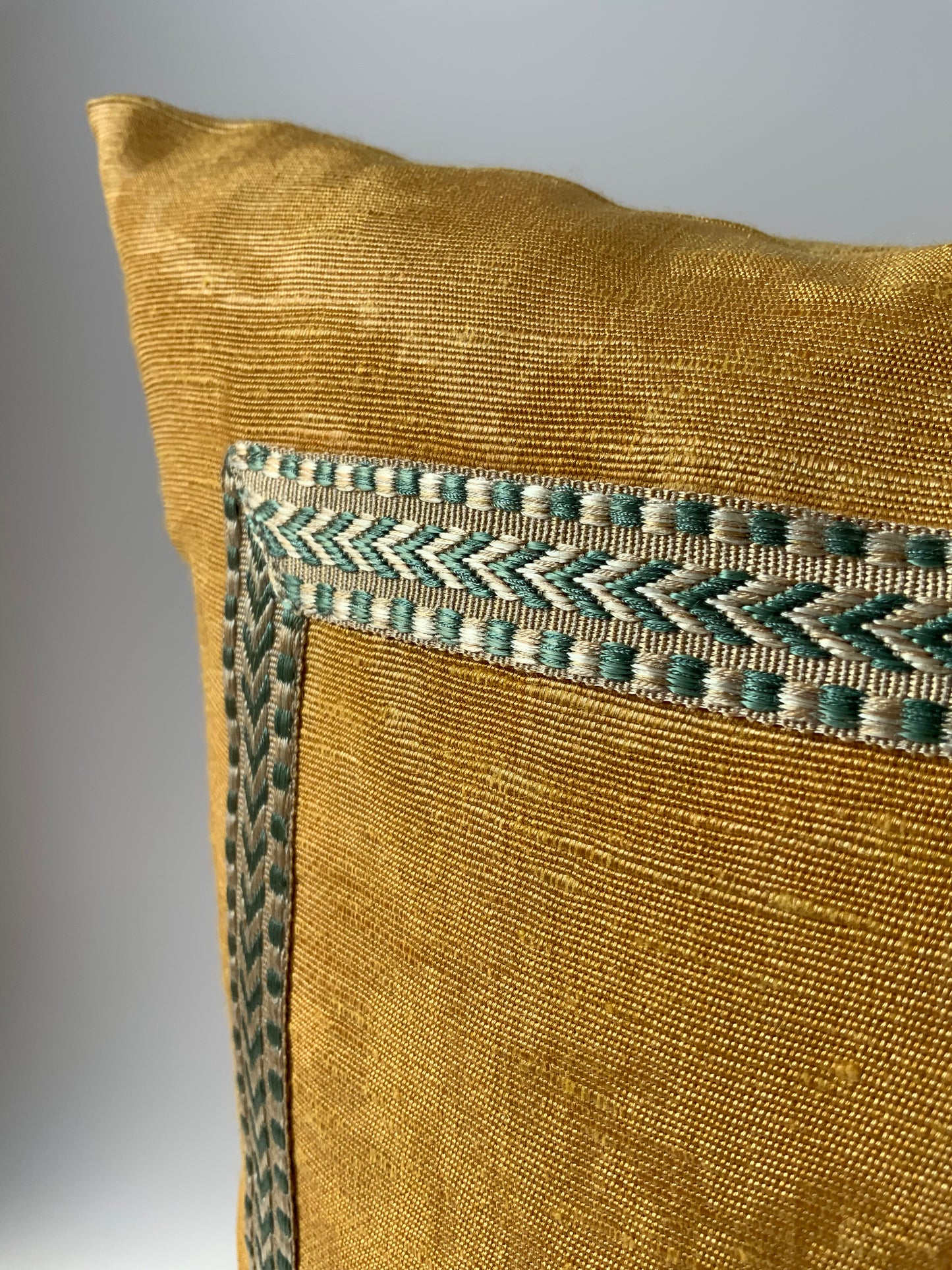 Damask Yellow Silk Linen Lumber 14”x20”