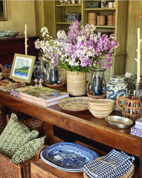 ENGLISH GREEN ACORN THROW PILLOW